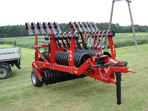 Tracteurs et machines agricoles