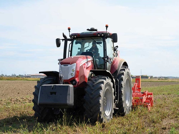Tracteurs et machines agricoles